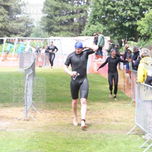 14.06.2026 - 7 Türme Triathlon Andreas Tolksdorf http://msf.ph/oto/9810420 14.06.2026 13:41:23 Schwimmen  meine-sportfotos.de