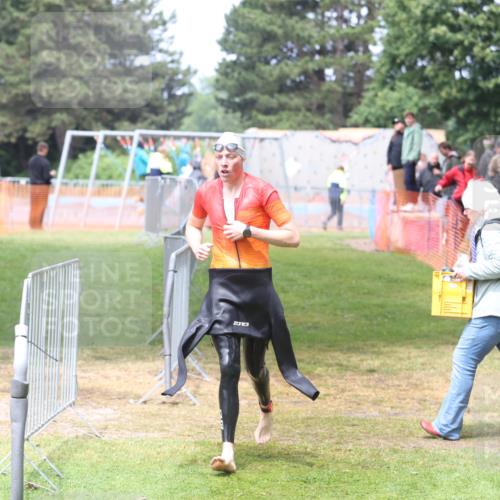 14.06.2026 - 7 Türme Triathlon Andreas Tolksdorf http://msf.ph/oto/9810433 14.06.2026 13:41:36 Schwimmen  meine-sportfotos.de