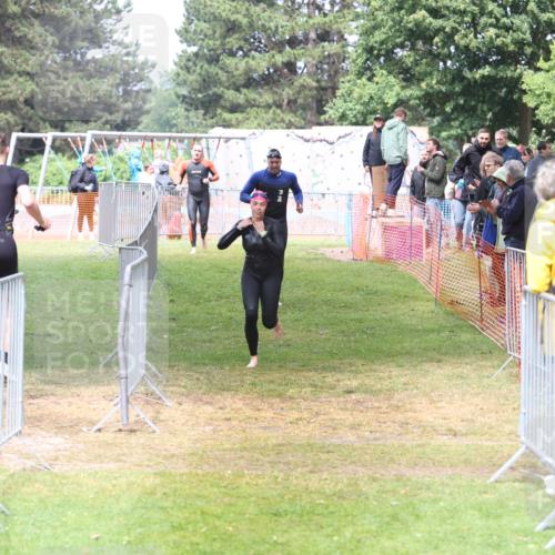 14.06.2026 - 7 Türme Triathlon Andreas Tolksdorf http://msf.ph/oto/9810436 14.06.2026 13:41:50 Schwimmen  meine-sportfotos.de