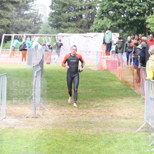 14.06.2026 - 7 Türme Triathlon Andreas Tolksdorf http://msf.ph/oto/9810446 14.06.2026 13:41:58 Schwimmen  meine-sportfotos.de