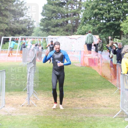 14.06.2026 - 7 Türme Triathlon Andreas Tolksdorf http://msf.ph/oto/9810452 14.06.2026 13:42:28 Schwimmen  meine-sportfotos.de