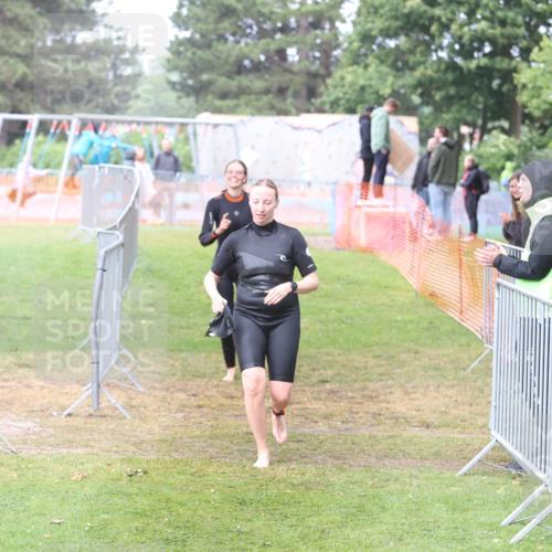 14.06.2026 - 7 Türme Triathlon Andreas Tolksdorf http://msf.ph/oto/9810493 14.06.2026 13:45:41 Schwimmen  meine-sportfotos.de