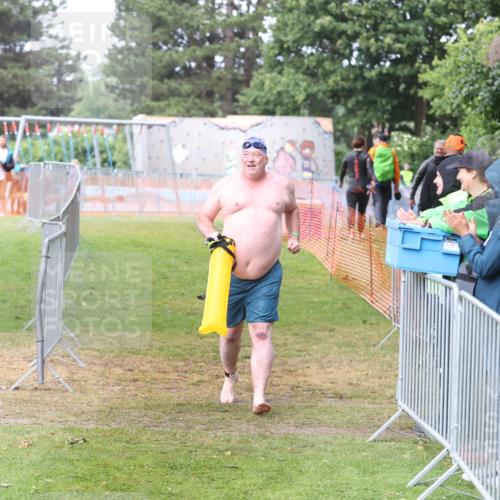 14.06.2026 - 7 Türme Triathlon Andreas Tolksdorf http://msf.ph/oto/9810508 14.06.2026 13:48:07 Schwimmen  meine-sportfotos.de