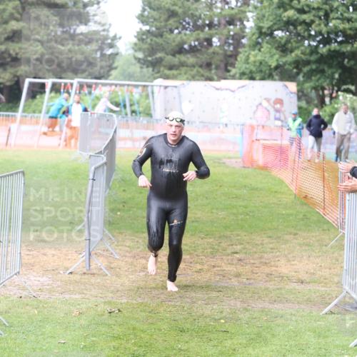 14.06.2026 - 7 Türme Triathlon Andreas Tolksdorf http://msf.ph/oto/9810515 14.06.2026 13:48:41 Schwimmen  meine-sportfotos.de