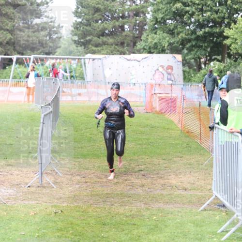 14.06.2026 - 7 Türme Triathlon Andreas Tolksdorf http://msf.ph/oto/9810522 14.06.2026 13:49:21 Schwimmen  meine-sportfotos.de