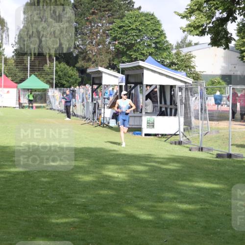 14.06.2026 - 7 Türme Triathlon Andreas Tolksdorf http://msf.ph/oto/9810536 14.06.2026 08:23:48 Schwimmen  meine-sportfotos.de