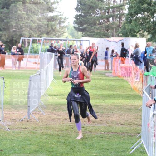 14.06.2026 - 7 Türme Triathlon Andreas Tolksdorf http://msf.ph/oto/9810579 14.06.2026 08:24:23 Schwimmen  meine-sportfotos.de