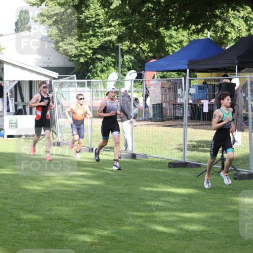 14.06.2026 - 7 Türme Triathlon Andreas Tolksdorf http://msf.ph/oto/9810644 14.06.2026 08:25:16 Schwimmen  meine-sportfotos.de