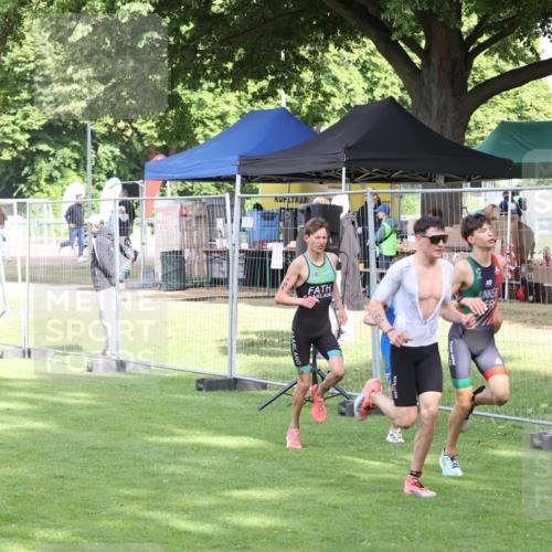 14.06.2026 - 7 Türme Triathlon Andreas Tolksdorf http://msf.ph/oto/9810659 14.06.2026 08:25:23 Schwimmen  meine-sportfotos.de