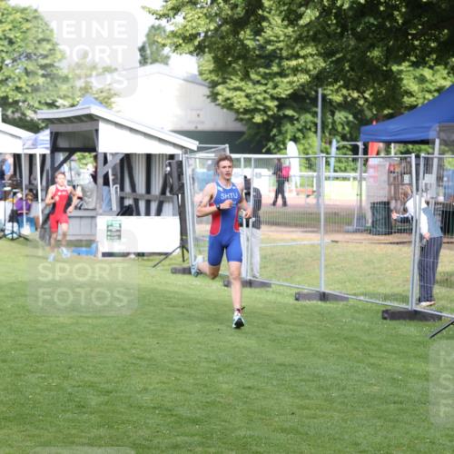 14.06.2026 - 7 Türme Triathlon Andreas Tolksdorf http://msf.ph/oto/9810680 14.06.2026 08:26:35 Schwimmen  meine-sportfotos.de