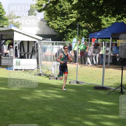 14.06.2026 - 7 Türme Triathlon Andreas Tolksdorf http://msf.ph/oto/9810689 14.06.2026 08:27:20 Schwimmen  meine-sportfotos.de