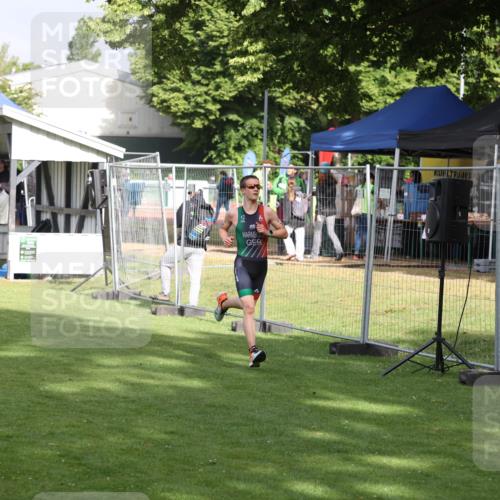 14.06.2026 - 7 Türme Triathlon Andreas Tolksdorf http://msf.ph/oto/9810690 14.06.2026 08:27:20 Schwimmen  meine-sportfotos.de