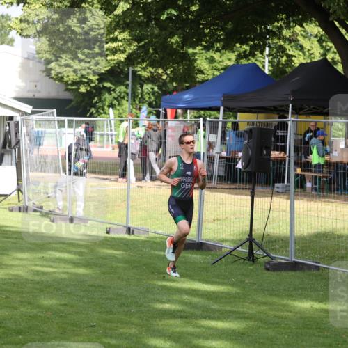 14.06.2026 - 7 Türme Triathlon Andreas Tolksdorf http://msf.ph/oto/9810692 14.06.2026 08:27:21 Schwimmen  meine-sportfotos.de