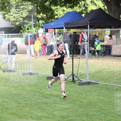 14.06.2026 - 7 Türme Triathlon Andreas Tolksdorf http://msf.ph/oto/9810695 14.06.2026 08:28:13 Schwimmen  meine-sportfotos.de