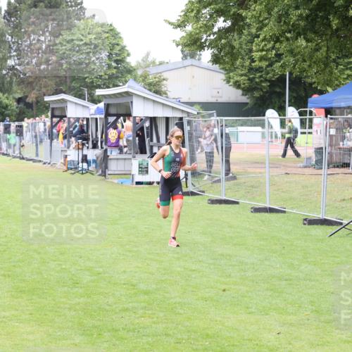14.06.2026 - 7 Türme Triathlon Andreas Tolksdorf http://msf.ph/oto/9810699 14.06.2026 08:43:30 Schwimmen  meine-sportfotos.de