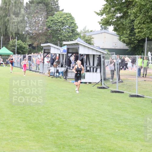 14.06.2026 - 7 Türme Triathlon Andreas Tolksdorf http://msf.ph/oto/9810701 14.06.2026 08:43:53 Schwimmen  meine-sportfotos.de
