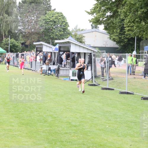 14.06.2026 - 7 Türme Triathlon Andreas Tolksdorf http://msf.ph/oto/9810703 14.06.2026 08:43:53 Schwimmen  meine-sportfotos.de