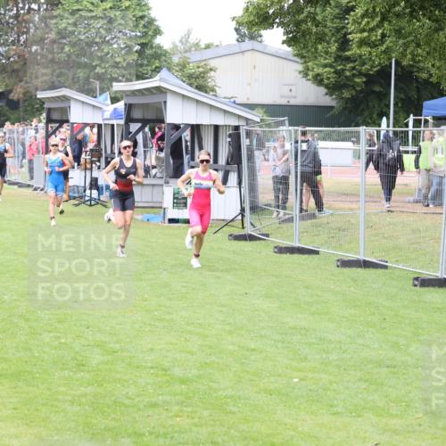14.06.2026 - 7 Türme Triathlon Andreas Tolksdorf http://msf.ph/oto/9810705 14.06.2026 08:43:58 Schwimmen  meine-sportfotos.de