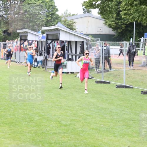 14.06.2026 - 7 Türme Triathlon Andreas Tolksdorf http://msf.ph/oto/9810707 14.06.2026 08:43:58 Schwimmen  meine-sportfotos.de