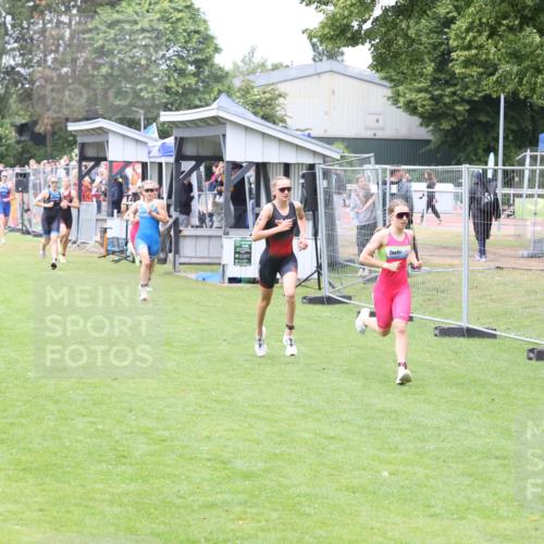 14.06.2026 - 7 Türme Triathlon Andreas Tolksdorf http://msf.ph/oto/9810708 14.06.2026 08:43:59 Schwimmen  meine-sportfotos.de