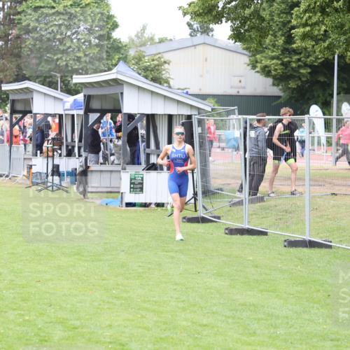 14.06.2026 - 7 Türme Triathlon Andreas Tolksdorf http://msf.ph/oto/9810718 14.06.2026 08:44:05 Schwimmen  meine-sportfotos.de
