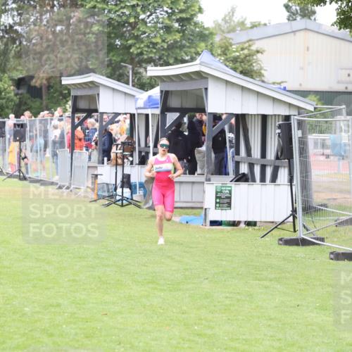 14.06.2026 - 7 Türme Triathlon Andreas Tolksdorf http://msf.ph/oto/9810727 14.06.2026 08:44:14 Schwimmen  meine-sportfotos.de