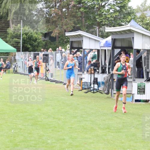 14.06.2026 - 7 Türme Triathlon Andreas Tolksdorf http://msf.ph/oto/9810750 14.06.2026 08:44:46 Schwimmen  meine-sportfotos.de