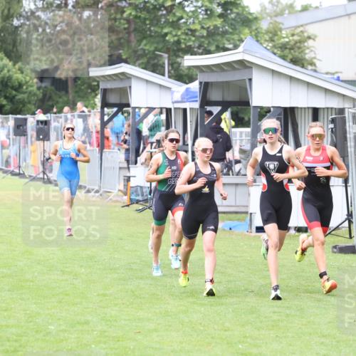 14.06.2026 - 7 Türme Triathlon Andreas Tolksdorf http://msf.ph/oto/9810770 14.06.2026 08:45:27 Schwimmen  meine-sportfotos.de