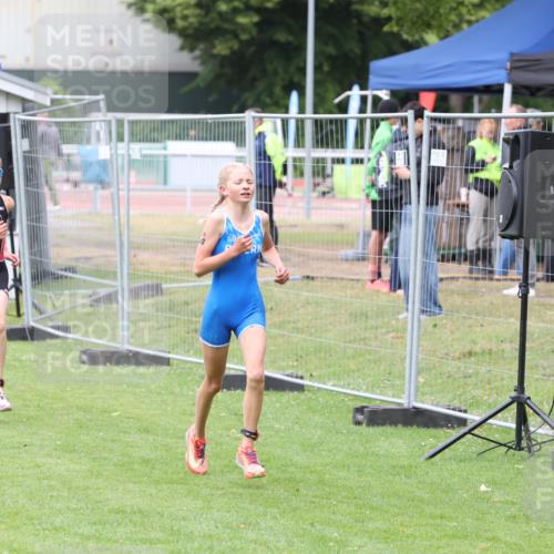 14.06.2026 - 7 Türme Triathlon Andreas Tolksdorf http://msf.ph/oto/9810780 14.06.2026 08:46:07 Schwimmen  meine-sportfotos.de