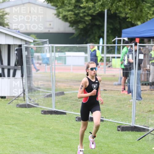14.06.2026 - 7 Türme Triathlon Andreas Tolksdorf http://msf.ph/oto/9810783 14.06.2026 08:46:08 Schwimmen  meine-sportfotos.de