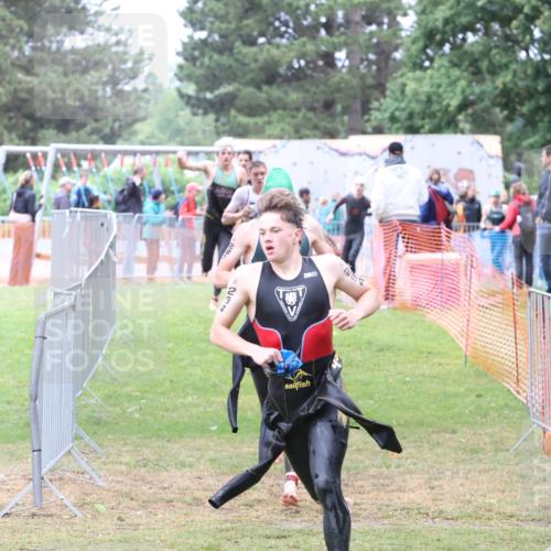 14.06.2026 - 7 Türme Triathlon Andreas Tolksdorf http://msf.ph/oto/9810813 14.06.2026 08:49:04 Schwimmen  meine-sportfotos.de