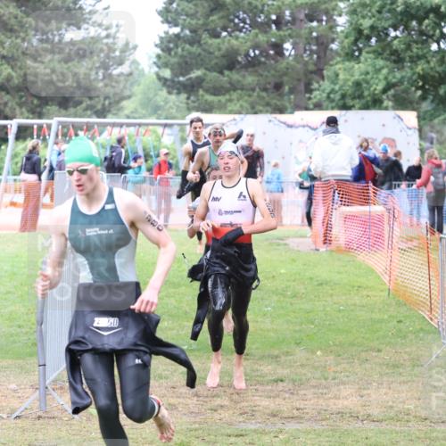 14.06.2026 - 7 Türme Triathlon Andreas Tolksdorf http://msf.ph/oto/9810814 14.06.2026 08:49:05 Schwimmen  meine-sportfotos.de