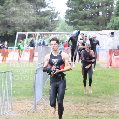 14.06.2026 - 7 Türme Triathlon Andreas Tolksdorf http://msf.ph/oto/9810823 14.06.2026 08:49:09 Schwimmen  meine-sportfotos.de