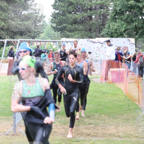14.06.2026 - 7 Türme Triathlon Andreas Tolksdorf http://msf.ph/oto/9810831 14.06.2026 08:49:14 Schwimmen  meine-sportfotos.de