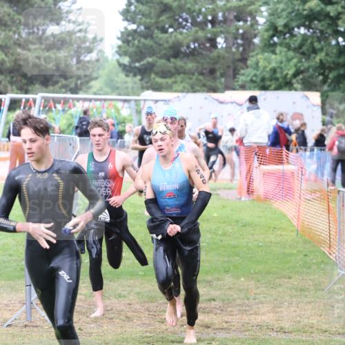 14.06.2026 - 7 Türme Triathlon Andreas Tolksdorf http://msf.ph/oto/9810834 14.06.2026 08:49:15 Schwimmen  meine-sportfotos.de