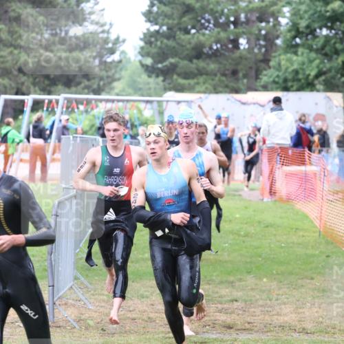 14.06.2026 - 7 Türme Triathlon Andreas Tolksdorf http://msf.ph/oto/9810835 14.06.2026 08:49:15 Schwimmen  meine-sportfotos.de