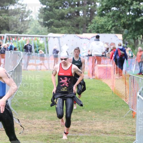14.06.2026 - 7 Türme Triathlon Andreas Tolksdorf http://msf.ph/oto/9810866 14.06.2026 08:49:30 Schwimmen  meine-sportfotos.de