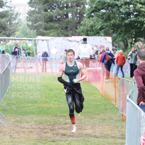 14.06.2026 - 7 Türme Triathlon Andreas Tolksdorf http://msf.ph/oto/9810868 14.06.2026 08:49:32 Schwimmen  meine-sportfotos.de