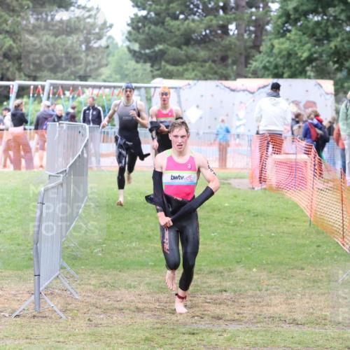 14.06.2026 - 7 Türme Triathlon Andreas Tolksdorf http://msf.ph/oto/9810870 14.06.2026 08:49:40 Schwimmen  meine-sportfotos.de