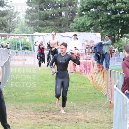 14.06.2026 - 7 Türme Triathlon Andreas Tolksdorf http://msf.ph/oto/9810890 14.06.2026 08:49:55 Schwimmen  meine-sportfotos.de