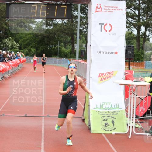 14.06.2026 - 7 Türme Triathlon Andreas Tolksdorf http://msf.ph/oto/9810927 14.06.2026 08:54:08 Schwimmen  meine-sportfotos.de
