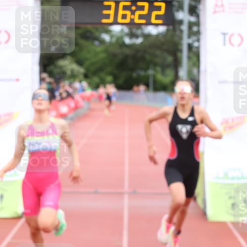 14.06.2026 - 7 Türme Triathlon Andreas Tolksdorf http://msf.ph/oto/9810933 14.06.2026 08:54:13 Schwimmen  meine-sportfotos.de