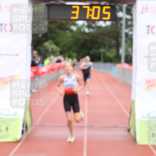 14.06.2026 - 7 Türme Triathlon Andreas Tolksdorf http://msf.ph/oto/9810955 14.06.2026 08:54:56 Schwimmen  meine-sportfotos.de