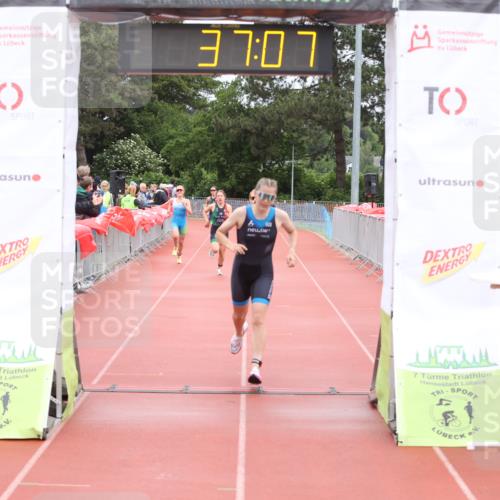 14.06.2026 - 7 Türme Triathlon Andreas Tolksdorf http://msf.ph/oto/9810957 14.06.2026 08:54:58 Schwimmen  meine-sportfotos.de