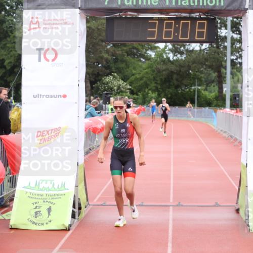 14.06.2026 - 7 Türme Triathlon Andreas Tolksdorf http://msf.ph/oto/9810986 14.06.2026 08:55:58 Schwimmen  meine-sportfotos.de