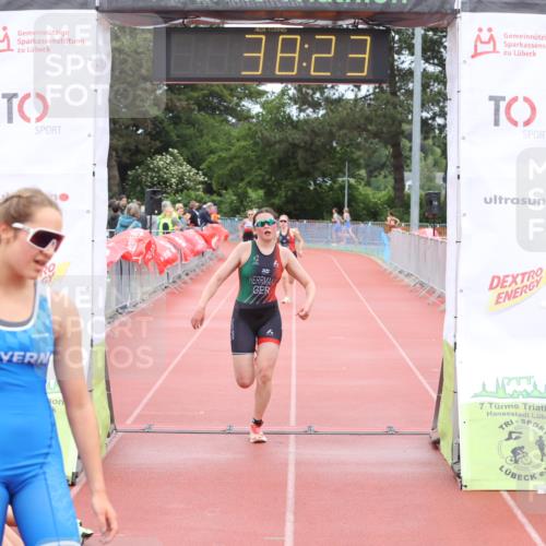 14.06.2026 - 7 Türme Triathlon Andreas Tolksdorf http://msf.ph/oto/9810995 14.06.2026 08:56:13 Schwimmen  meine-sportfotos.de