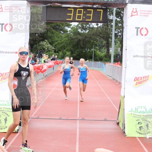 14.06.2026 - 7 Türme Triathlon Andreas Tolksdorf http://msf.ph/oto/9811003 14.06.2026 08:56:28 Schwimmen  meine-sportfotos.de