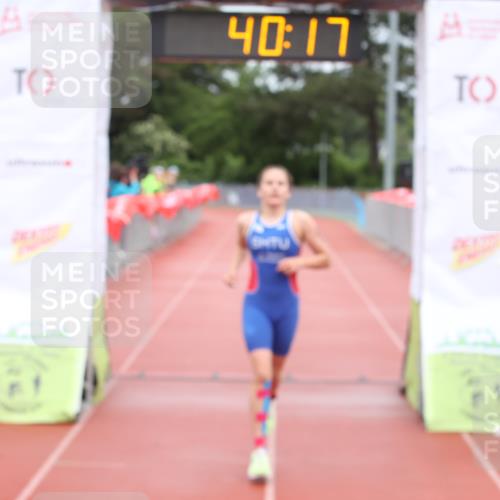 14.06.2026 - 7 Türme Triathlon Andreas Tolksdorf http://msf.ph/oto/9811036 14.06.2026 08:58:08 Schwimmen  meine-sportfotos.de