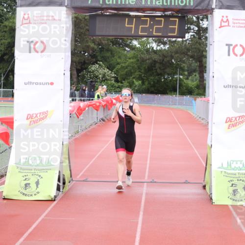 14.06.2026 - 7 Türme Triathlon Andreas Tolksdorf http://msf.ph/oto/9811046 14.06.2026 09:00:13 Schwimmen  meine-sportfotos.de