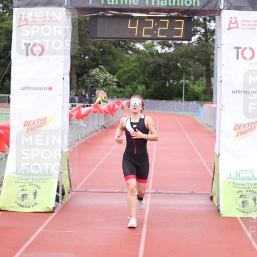 14.06.2026 - 7 Türme Triathlon Andreas Tolksdorf http://msf.ph/oto/9811049 14.06.2026 09:00:14 Schwimmen  meine-sportfotos.de
